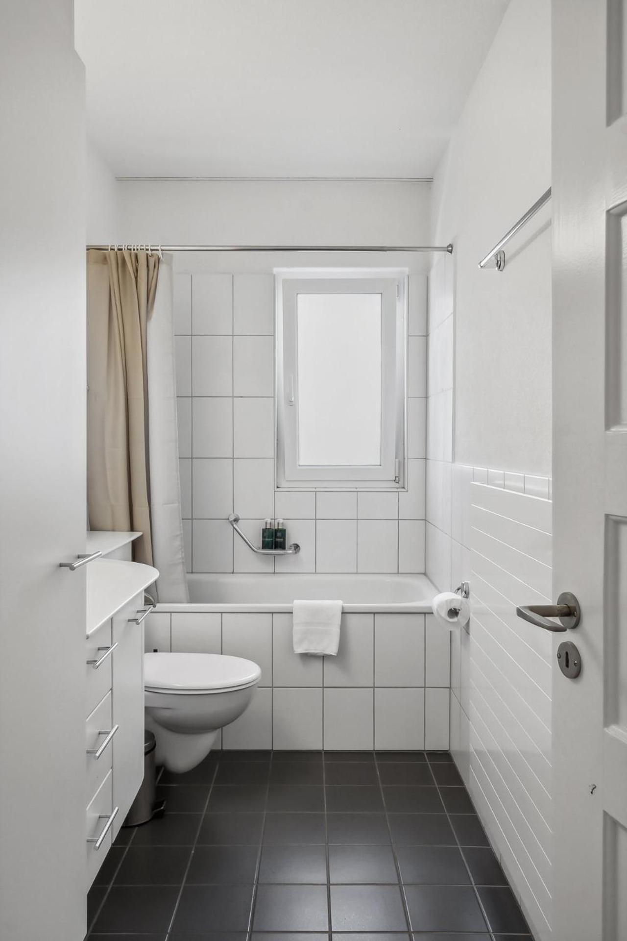 Comfortable Stay In Oerlikon 20 Minutes Away From Zurich Airport Exterior foto